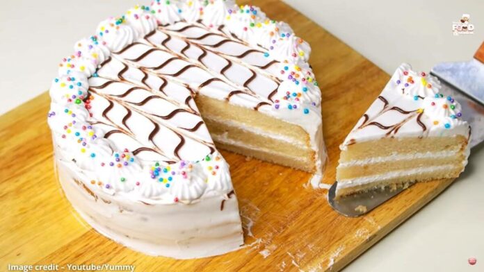 વેનીલા કેક - vanilla cake - vanilla cake recipe - વેનીલા કેક બનાવવાની રીત - vanilla cake banavani rit - vanilla cake recipe in gujarati