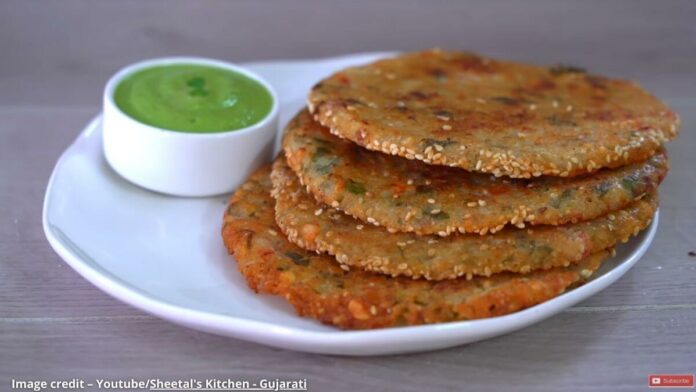 ફરાળી ઉત્તપમ બનાવવાની રીત - ફરાળી ઉત્તપમ - Farali uttapam - Farali uttapam banavani rit - Farali uttapam recipe in gujarati