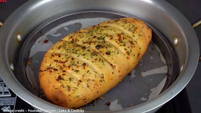 ગાર્લીક બ્રેડ - Garlic bread - ગાર્લીક બ્રેડ બનાવવાની રીત - Garlic bread banavani rit - Garlic bread recipe