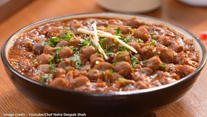 Chole banavani rit - છોલે બનાવવાની રીત - chole recipe in gujarati