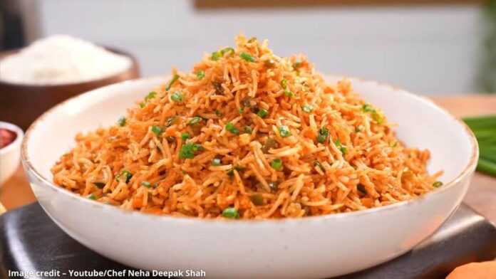 સેજવાન ફ્રાઇડ રાઈસ - schezwan fried rice - સેજવાન ફ્રાઇડ રાઈસ બનાવવાની રેસીપી - schezwan fried rice banavani recipe
