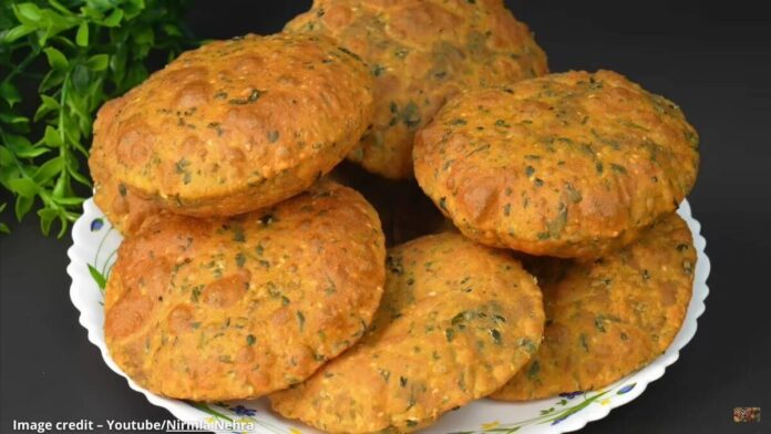 મેથી મસાલા પૂરી - Methi masala puri