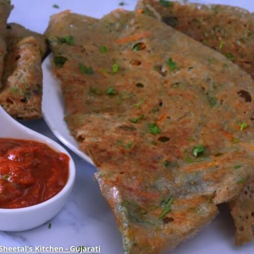 બાજરી ના લોટ ના ઢોસા - Bajri na lot na dhosa