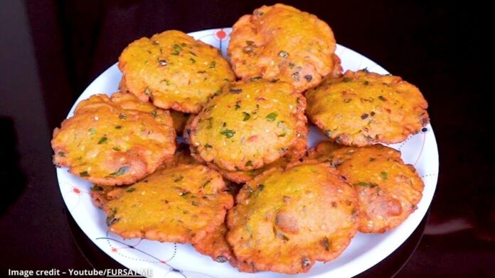 Bajra masala puri - બાજરા મસાલા પૂરી