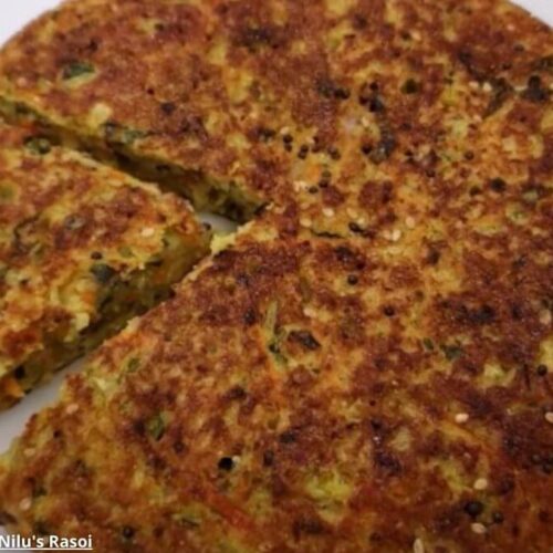 juvar na lot ane vegitable no panecake - જુવાર ના લોટ અને વેજીટેબલ નો પેનકેક