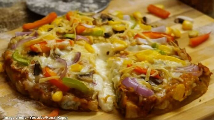 cheese burst chapati pizza - ચીઝ બર્સ્ટ ચપાતી પિઝા
