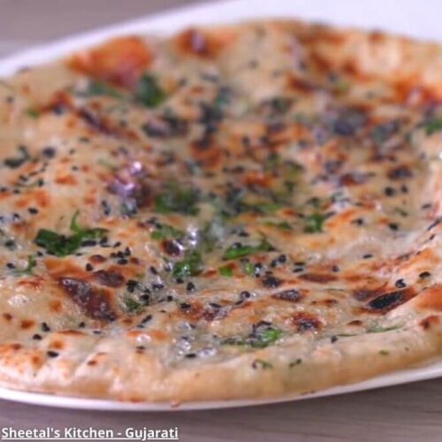 Aloo Kulcha - આલુ કુલ્ચા