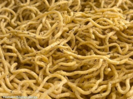 Limbu mari vari sev - લીંબુ મરી વાળી સેવ
