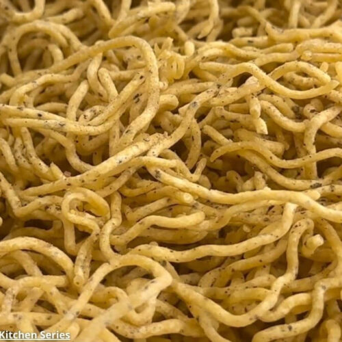 Limbu mari vari sev - લીંબુ મરી વાળી સેવ