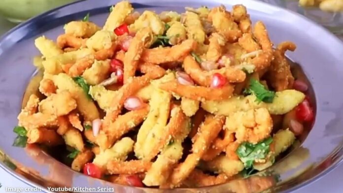 Tikha mora rasvara chat - તીખા મોરા રસવાળા ચાટ