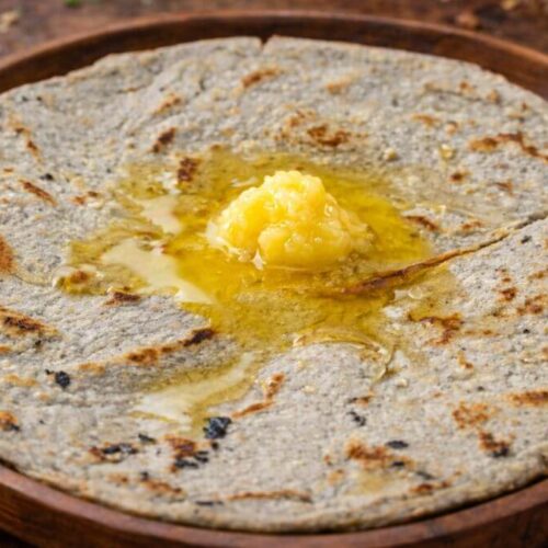 ટિપ્સથી બનાવો રૂ જેવો પોચો બાજરીનો રોટલો - Bajri no Rotlo ekdum soft