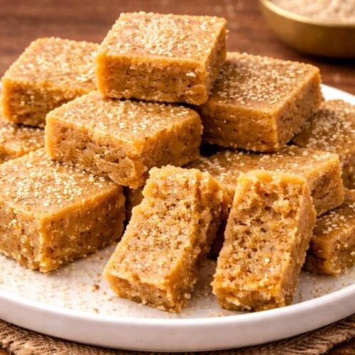 Jowar ni Sukhdi Recipe in Gujarati - જુવારની સુખડી