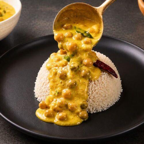 Desi Chana Kadhi - દેશી ચણા અને કઢી